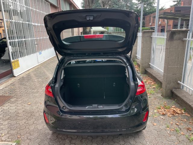 FORD Fiesta usata, con Specchietti laterali elettrici