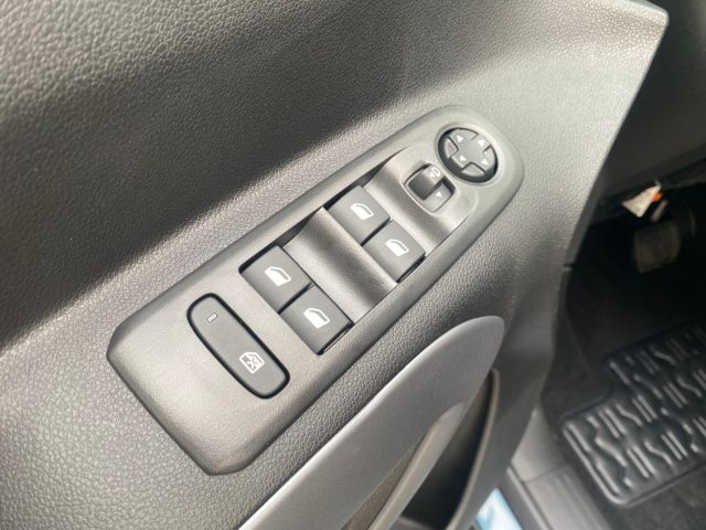 FIAT Doblo usata, con Sensori di parcheggio posteriori