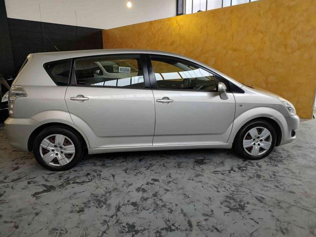 TOYOTA Corolla Verso usata, con Autoradio