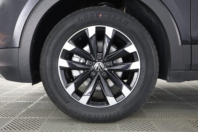 VOLKSWAGEN T-Cross usata 15