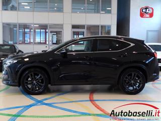 LEXUS NX 300h usata, con Trazione integrale