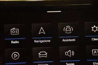 VOLKSWAGEN T-Roc usata, con Fari LED