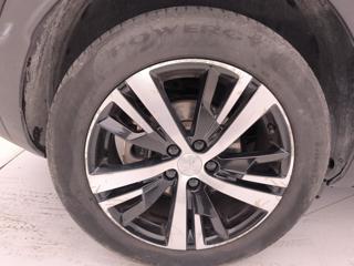 PEUGEOT 3008 usata, con Sensori di parcheggio posteriori