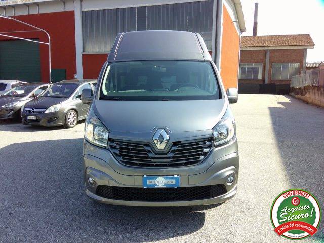 RENAULT Trafic usata, con Bracciolo