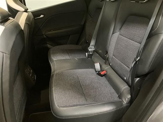 RENAULT Captur usata, con Volante in pelle