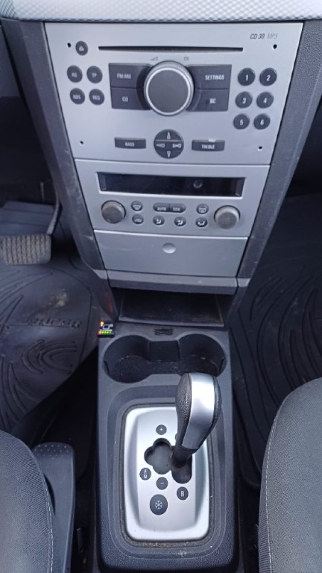 OPEL Meriva usata, con Climatizzatore