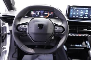 PEUGEOT 2008 usata, con Sistema di navigazione