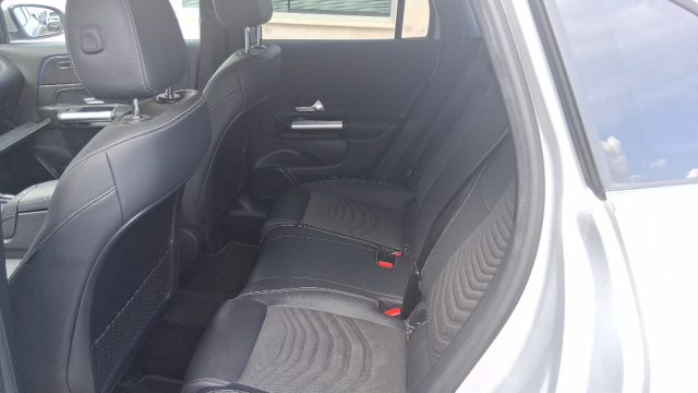 MERCEDES-BENZ GLA 200 usata, con Chiusura centralizzata