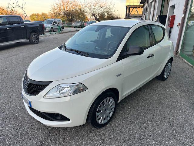 LANCIA Ypsilon usata, con Airbag