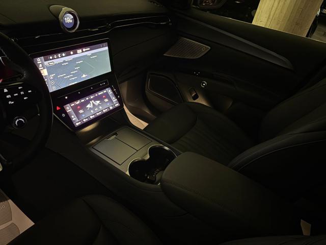 MASERATI Grecale usata, con Specchietti laterali elettrici
