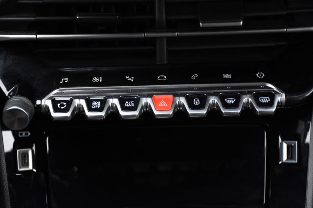 PEUGEOT 2008 usata, con Park Distance Control