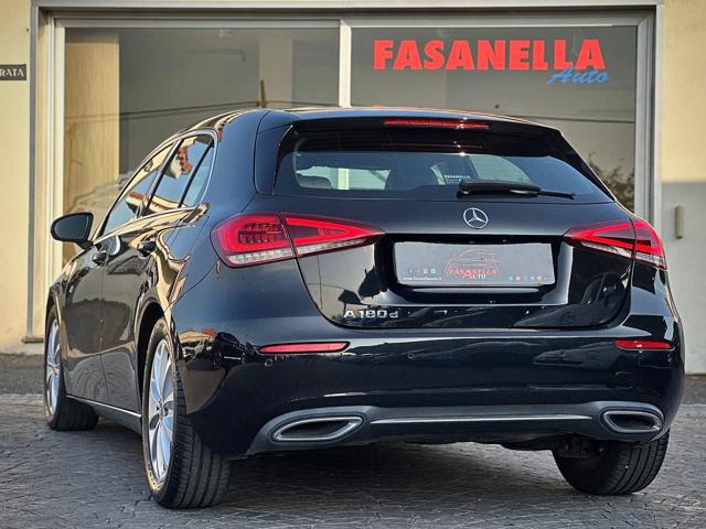 MERCEDES-BENZ A 180 usata, con Cronologia tagliandi