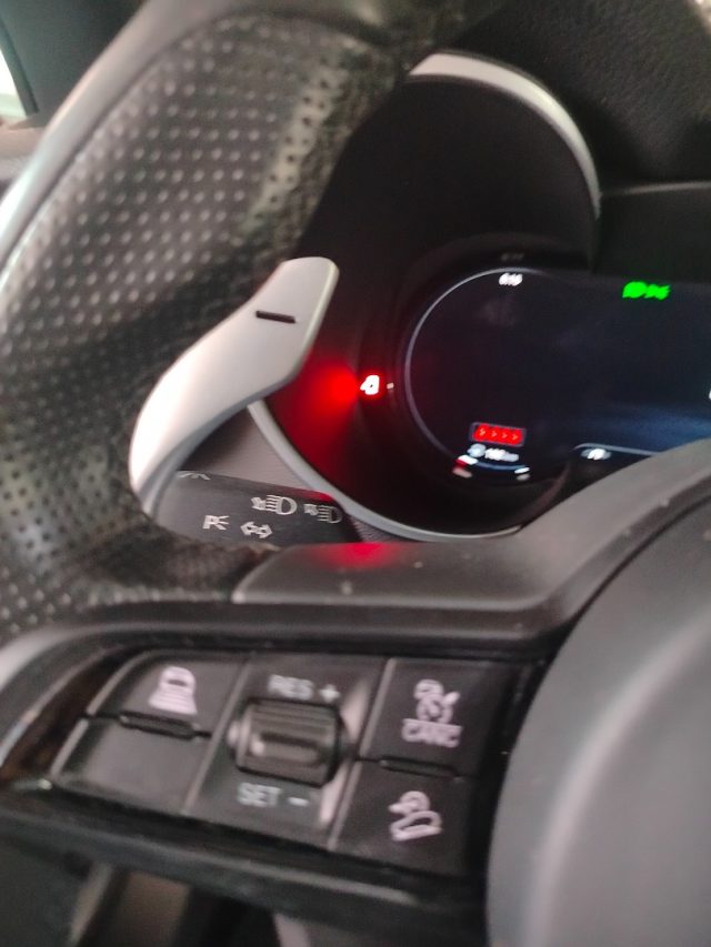 ALFA ROMEO Stelvio usata, con Sensore di luce