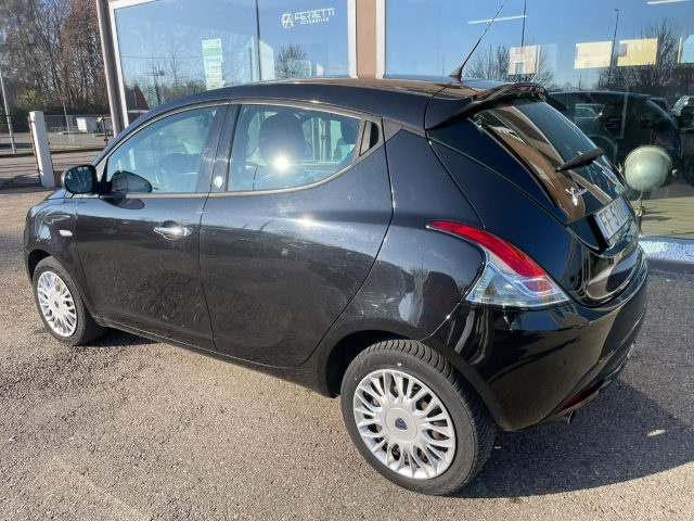 LANCIA Ypsilon usata, con Controllo trazione