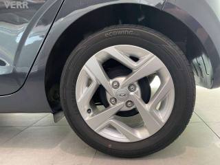 HYUNDAI i10 usata, con Volante in pelle