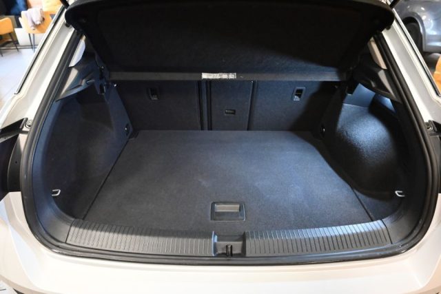 VOLKSWAGEN T-Roc usata 14