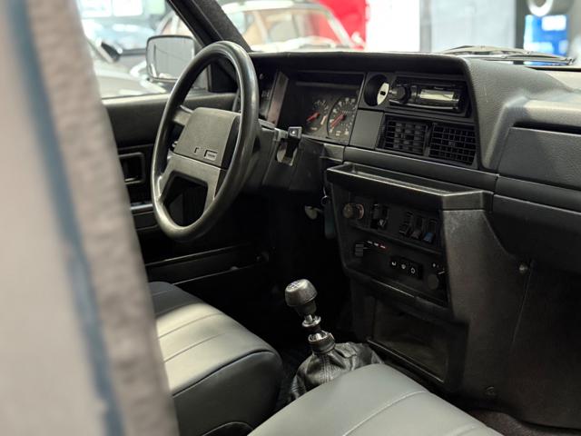 VOLVO 240 usata, con Sound system