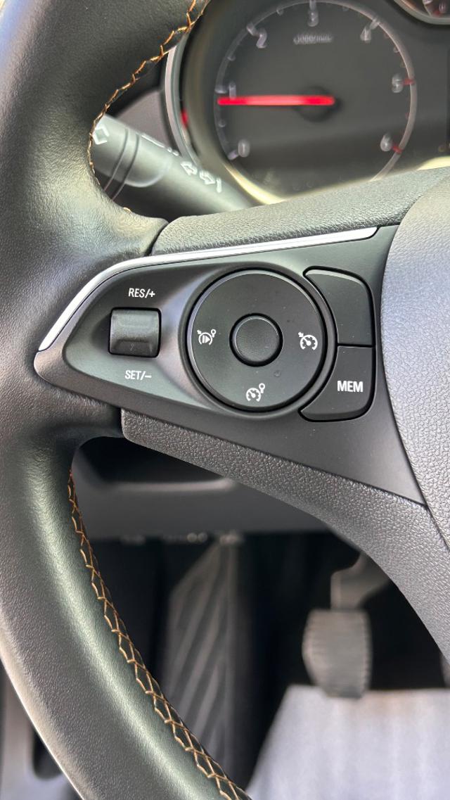 OPEL Crossland X usata 21