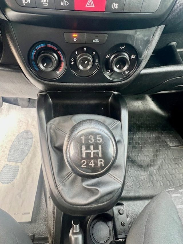 OPEL Combo usata 10