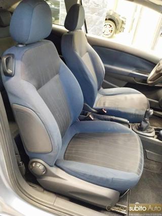 OPEL Corsa usata, con ESP