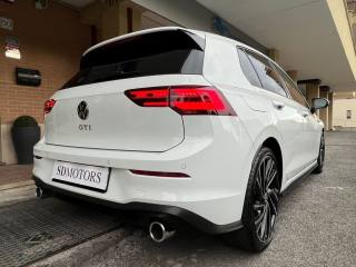 VOLKSWAGEN Golf usata, con Autoradio