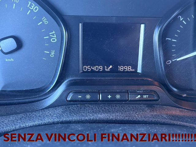 OPEL Vivaro usata, con USB