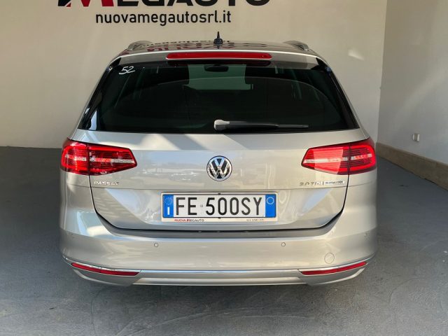 VOLKSWAGEN Passat Variant usata, con Cerchi in lega