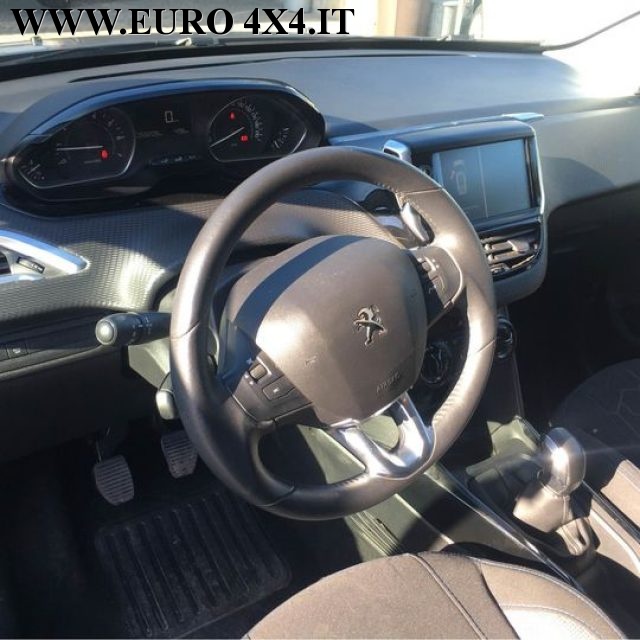 PEUGEOT 2008 usata, con Cruise Control