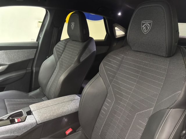 PEUGEOT 3008 usata, con Sensori di parcheggio posteriori