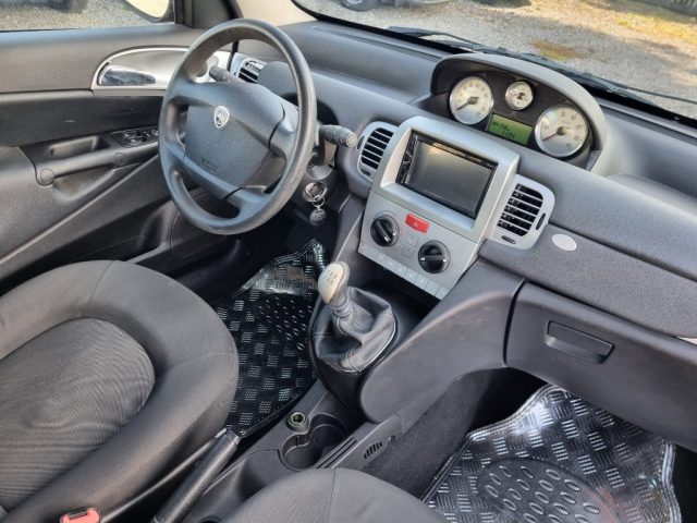 LANCIA Ypsilon usata 12