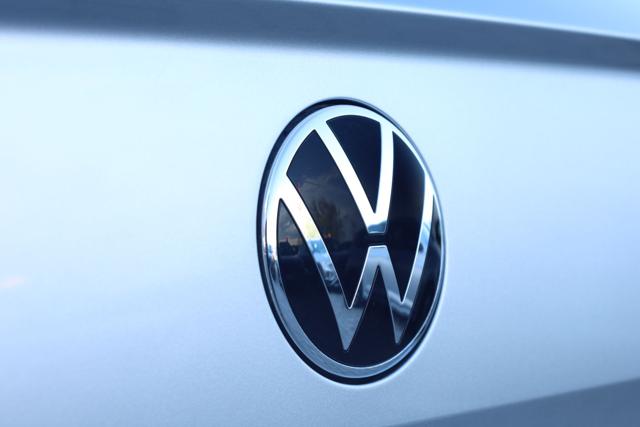 VOLKSWAGEN T-Roc usata, con Sensori di parcheggio anteriori