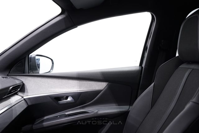 PEUGEOT 5008 usata, con Volante multifunzione