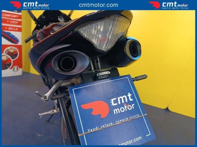 YAMAHA YZF R1 usata 9