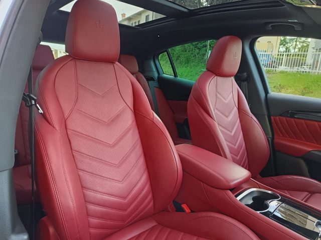 MASERATI Grecale usata, con Climatizzatore