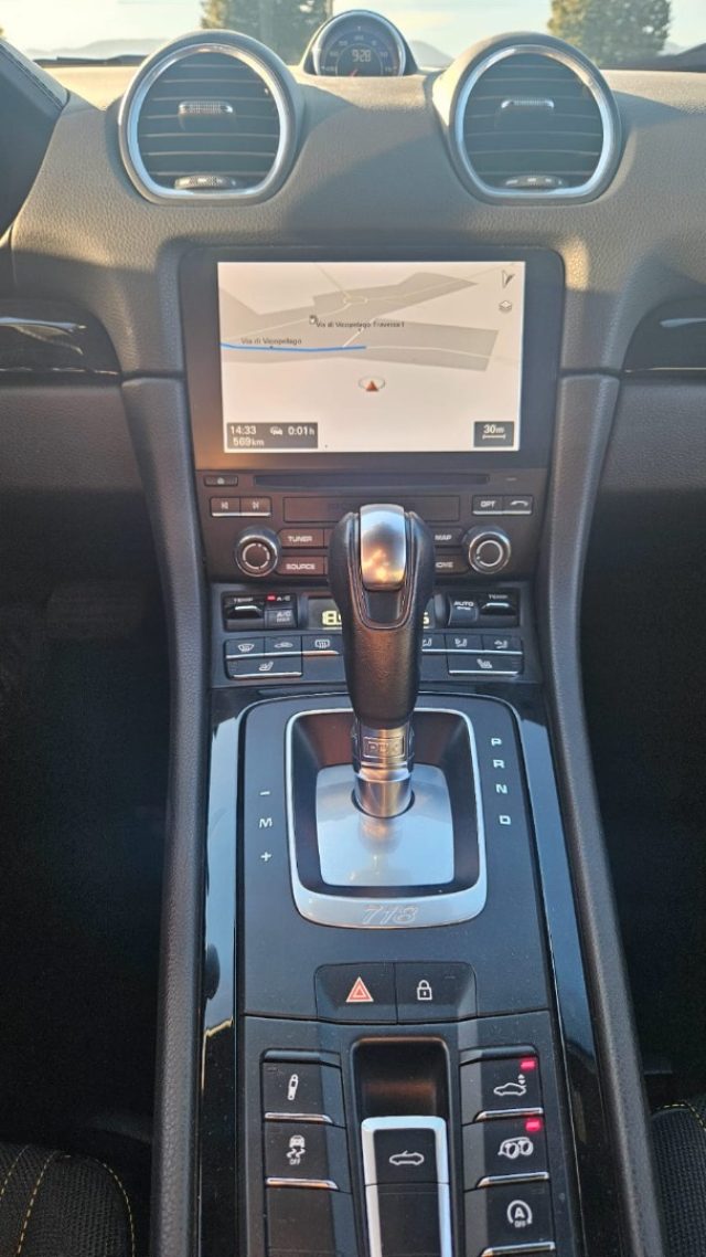 PORSCHE 718 Spyder usata 21