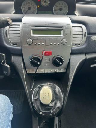 LANCIA Ypsilon usata, con Lettore CD