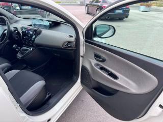 LANCIA Ypsilon usata 18