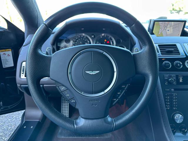 ASTON MARTIN V8 usata 28