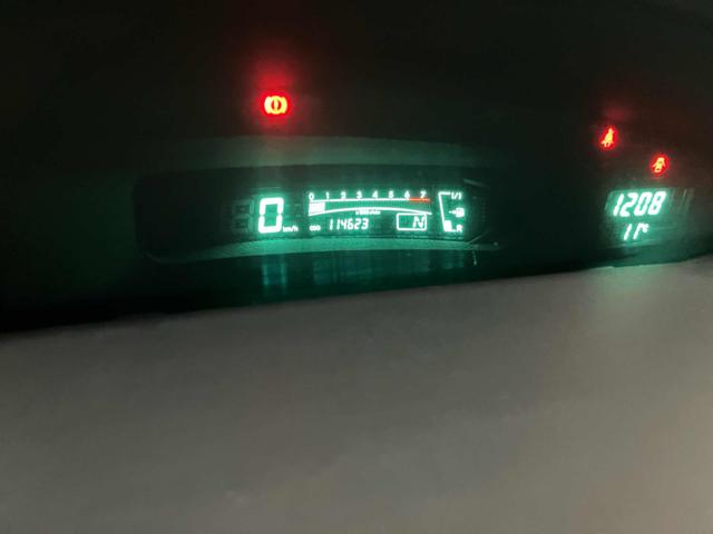 TOYOTA Yaris usata 13