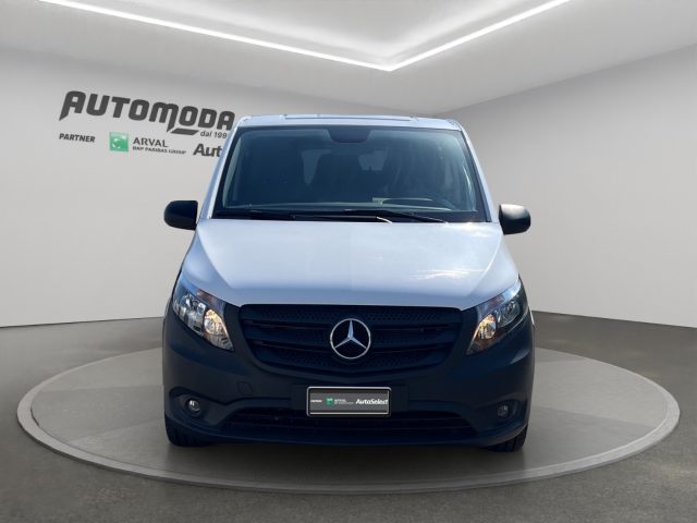 MERCEDES-BENZ Vito usata, con Airbag