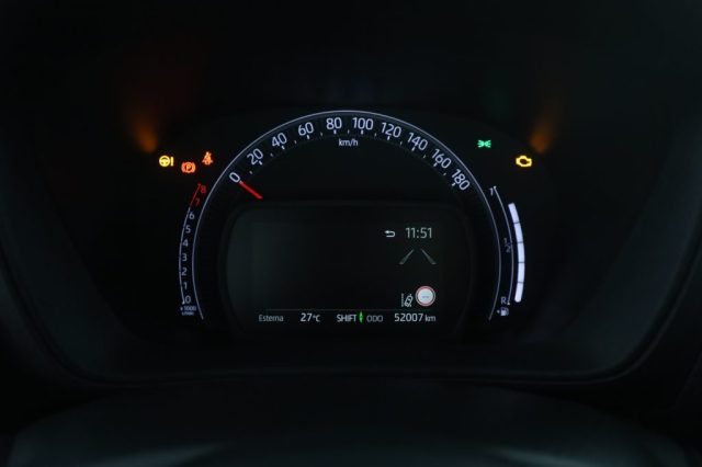 TOYOTA Aygo X usata 6