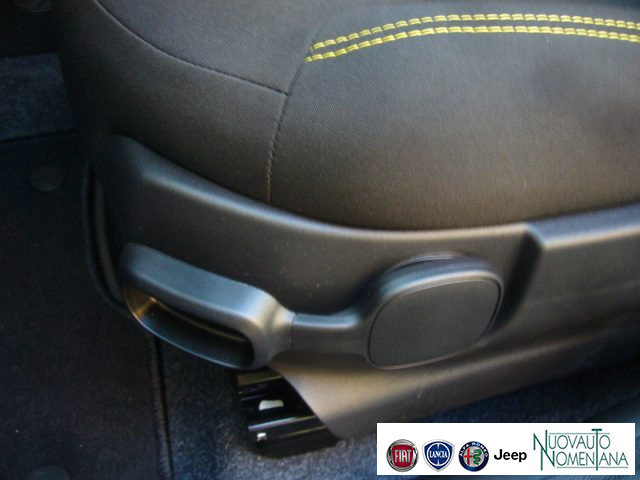 FIAT Panda Cross usata, con Sensori di parcheggio posteriori