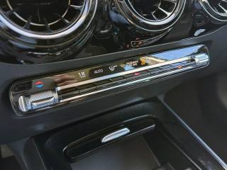MERCEDES-BENZ GLA 200 usata, con Controllo vocale