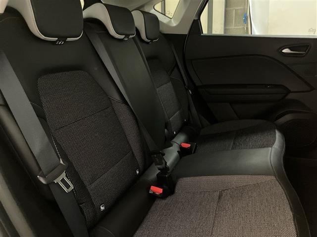 RENAULT Captur usata 11