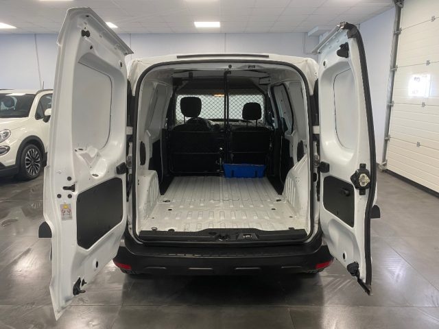 DACIA Dokker usata, con USB