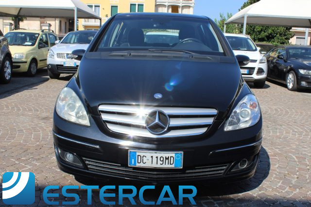 MERCEDES-BENZ B 180 usata, con Alzacristalli elettrici