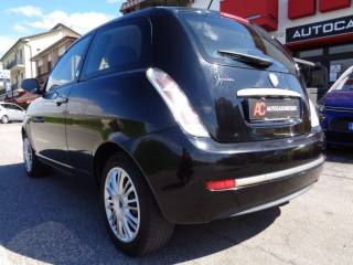 LANCIA Ypsilon usata, con Autoradio