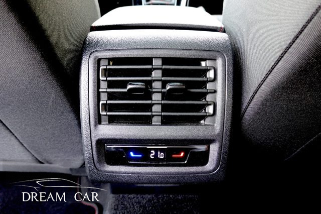 VOLKSWAGEN Golf GTI usata, con Park Distance Control