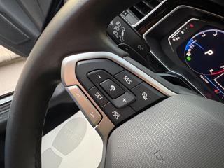 VOLKSWAGEN Taigo usata, con Touch screen