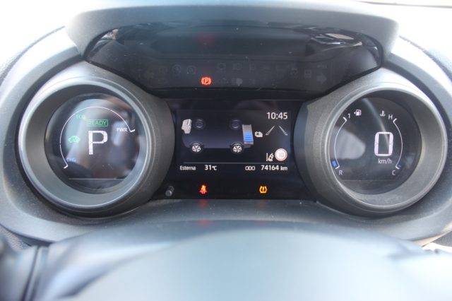 TOYOTA Yaris usata, con Bluetooth